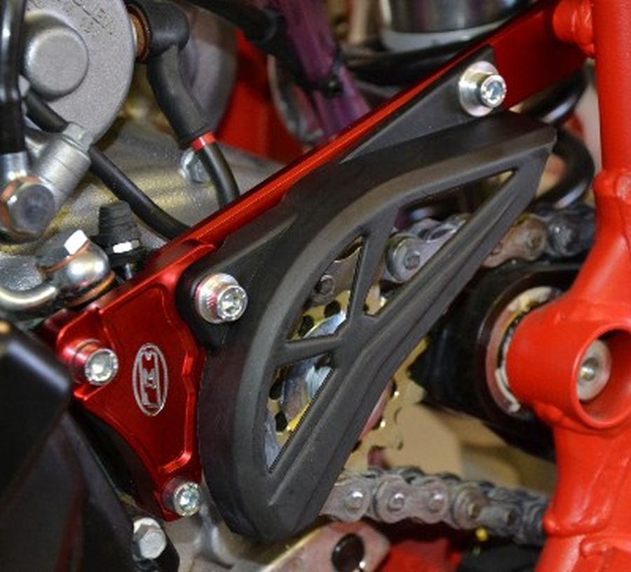 BOANO CASE AND SPROCKET GUARD
