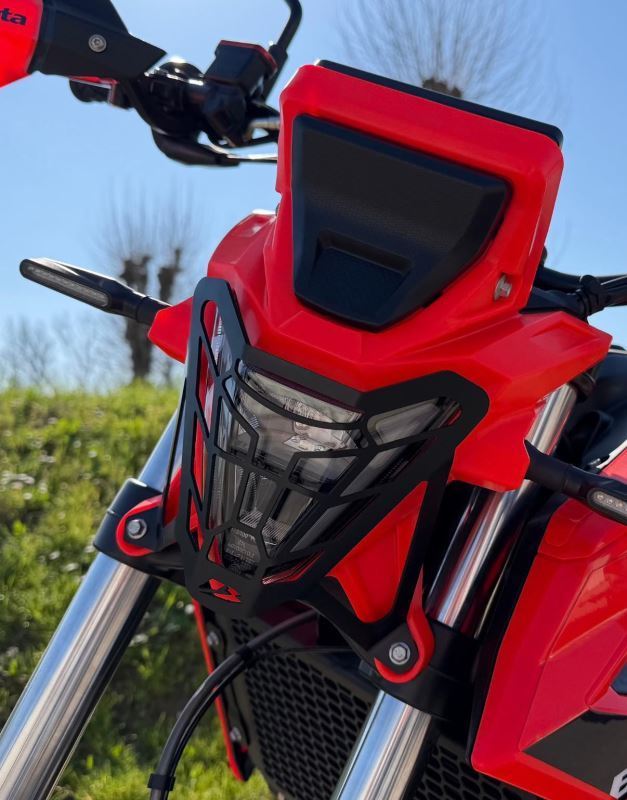 BETA LOUVER BLACK ALP 4.0 4T